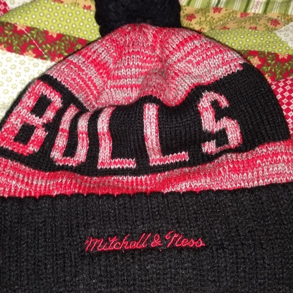 2 winter men's hats . - Picture 4 of 4